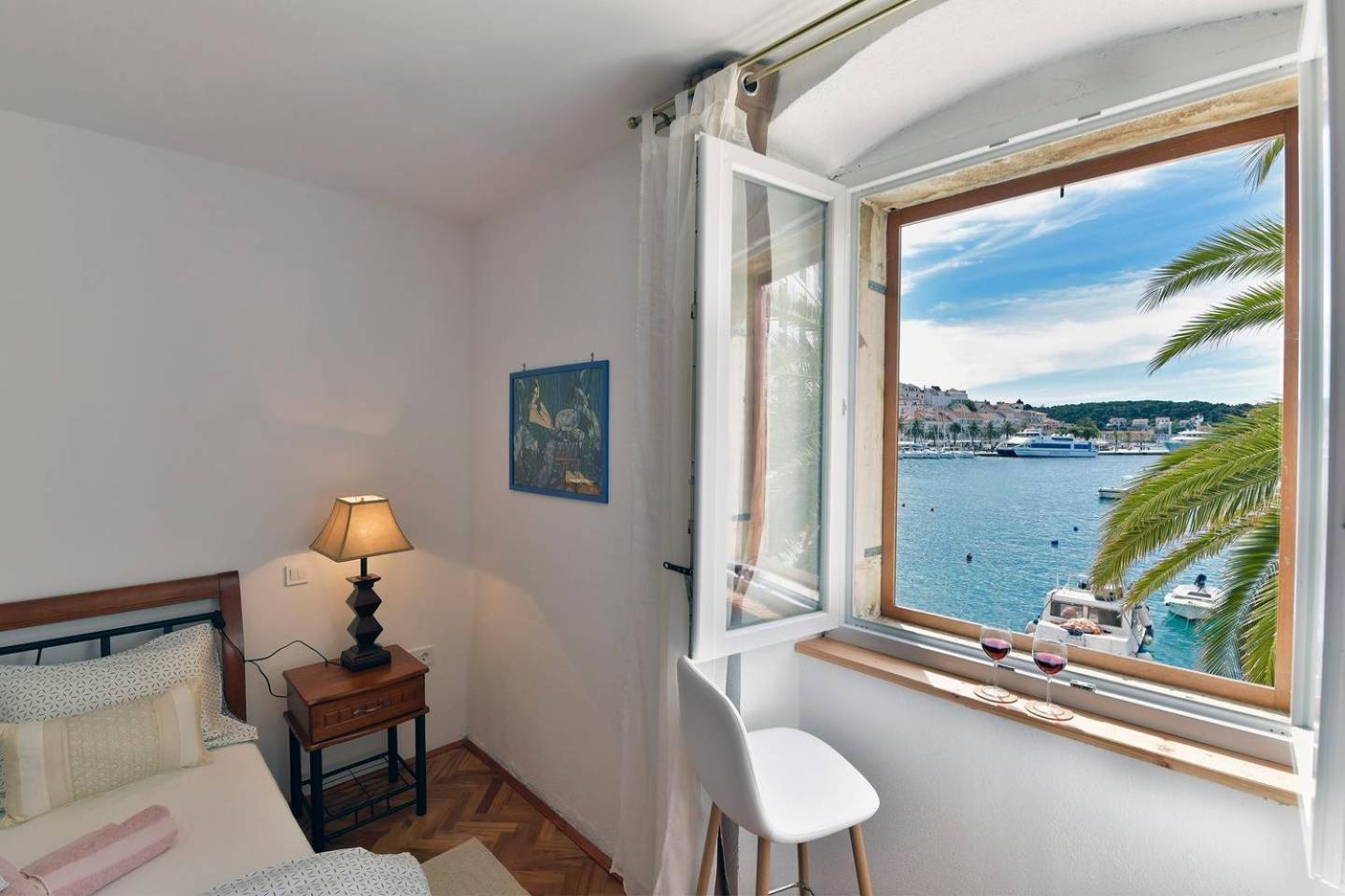 Apartment Harmony With A Magical Seaview Hvar Town